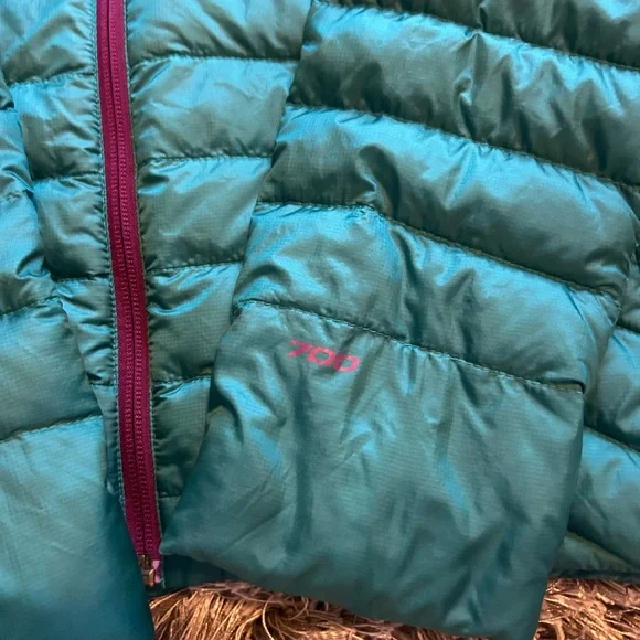 The north face down jacket - Picture 3 of 6